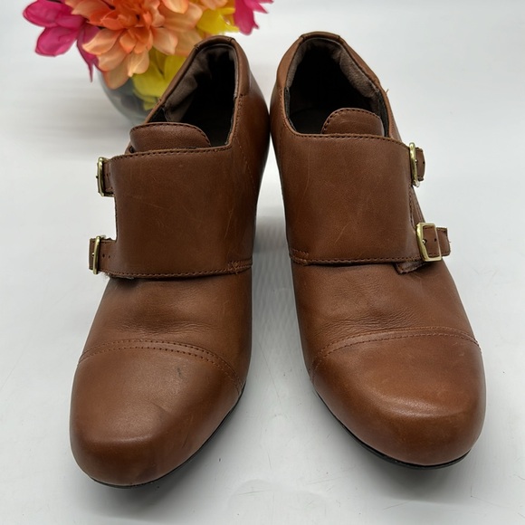 Clarks Bendables Carmel Color Leather Heels Size 10 MCH6873E - Picture 2 of 7